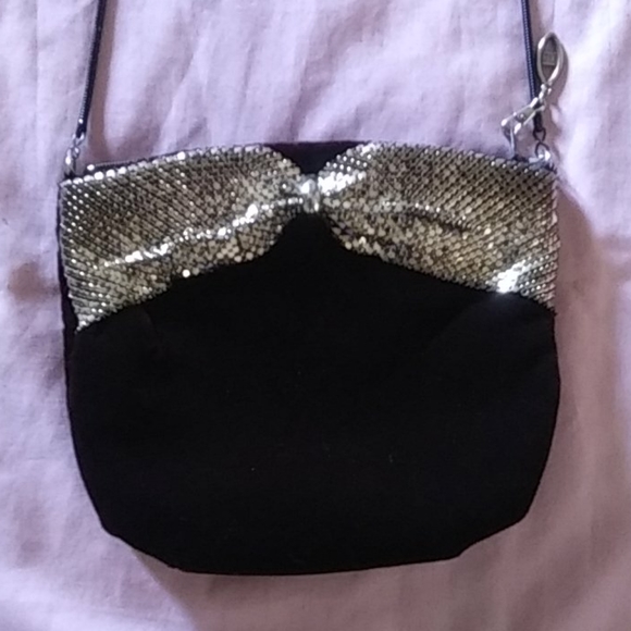 Ladies purse - Picture 1 of 3